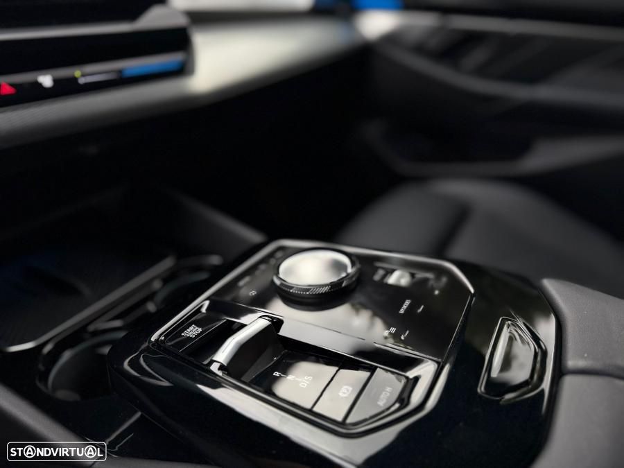 BMW 520 d Pack Desportivo M Pro - 20