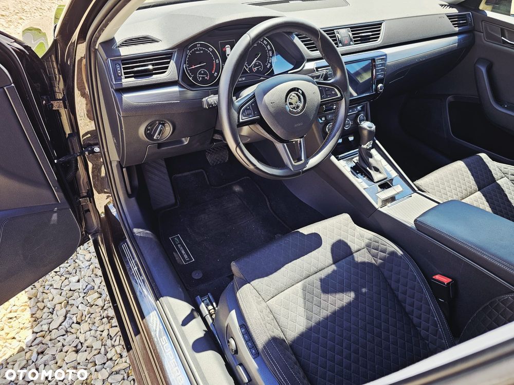 Skoda Superb 2.0 TDI DSG Ambition - 14