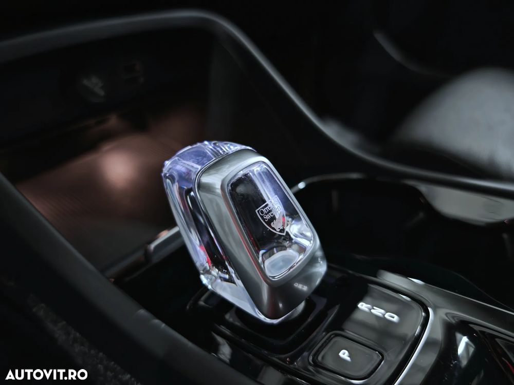 Volvo XC 40 T2 AT8 Momentum - 24