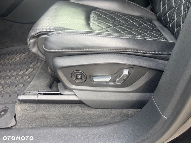 Audi Q8 - 16