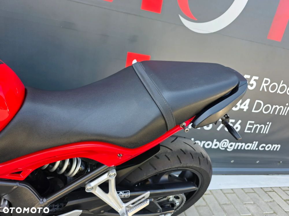 Honda CBR - 8