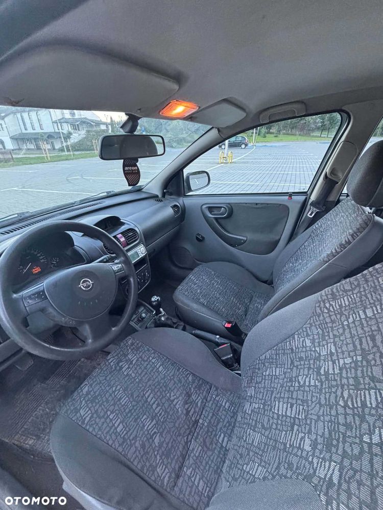 Opel Corsa - 4