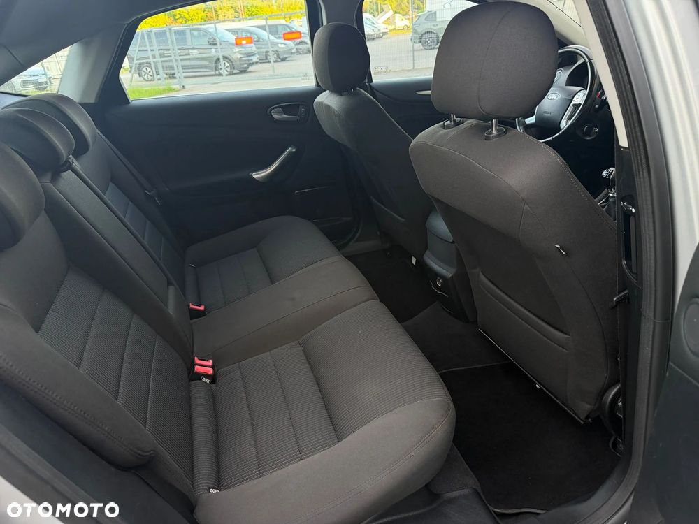 Ford Mondeo 2.0 TDCi Titanium X - 8