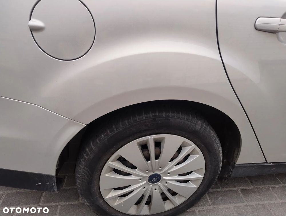 Ford Focus 2.0 TDCi Titanium ASS - 6
