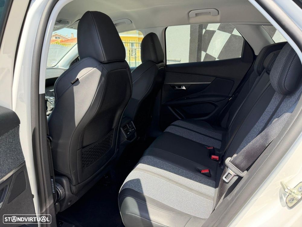 Peugeot 3008 1.2 PureTech Allure Pack - 6