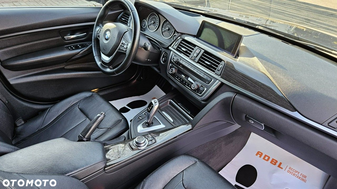 BMW Seria 3 320d Touring Luxury Line - 20
