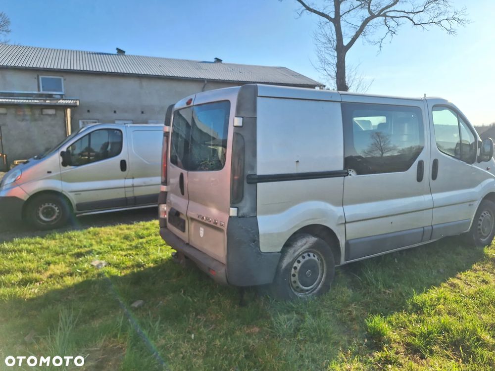 Opel vivaro - 9