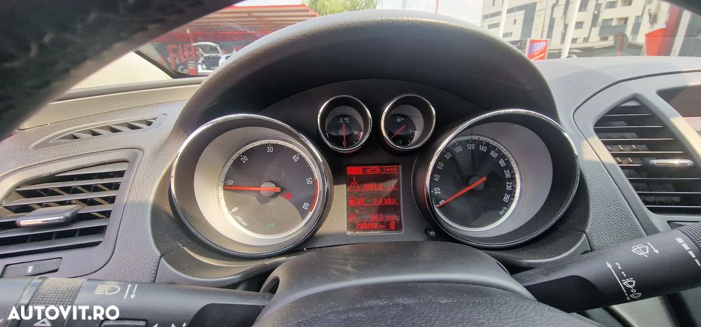 Opel Insignia 2.0 CDTI Edition - 4