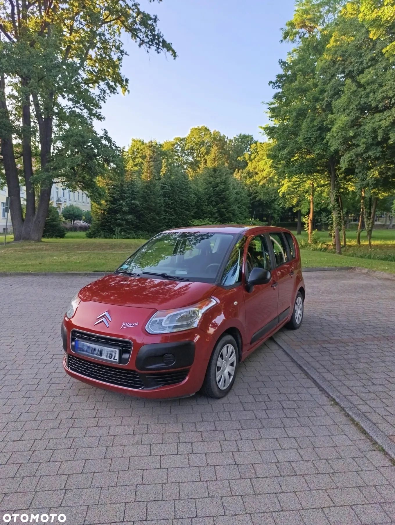 Citroën C3 Picasso 1.4i Attraction - 1