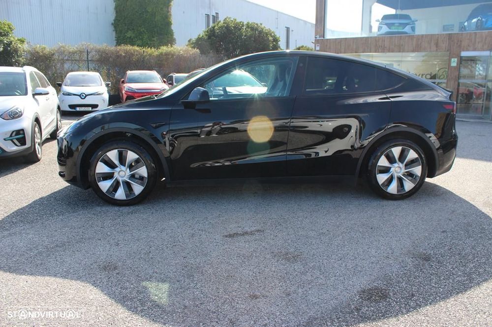 Tesla Model Y Standard - 8