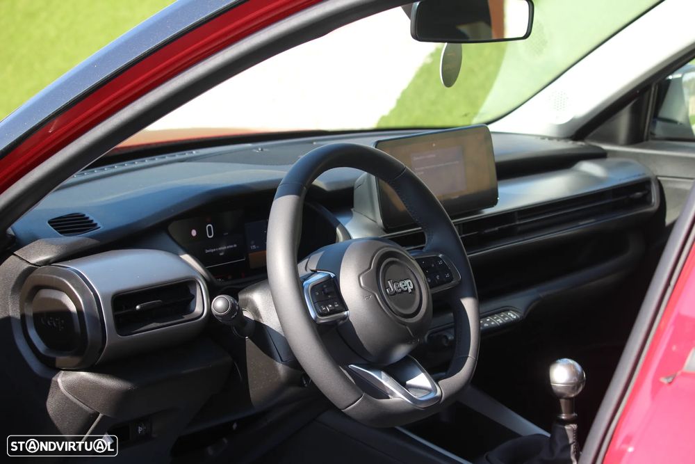 Jeep Avenger 1.2 GSE T3 Summit - 9