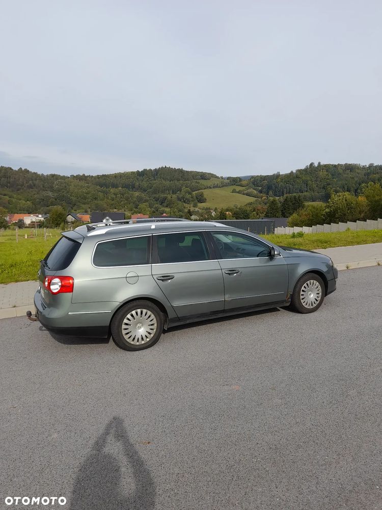 Volkswagen Passat - 4