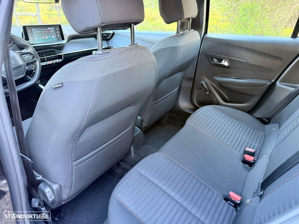 Peugeot 208 1.2 PureTech Active Pack - 13