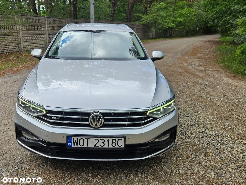 Volkswagen Passat 2.0 TDI SCR DSG 4Motion Elegance - 3