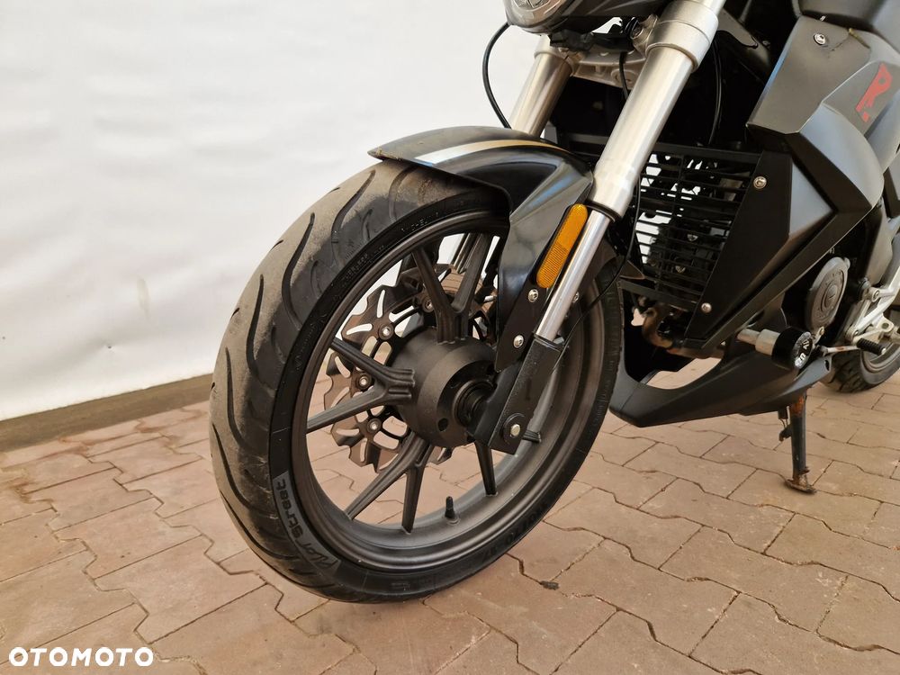 Barton Street-R - 25