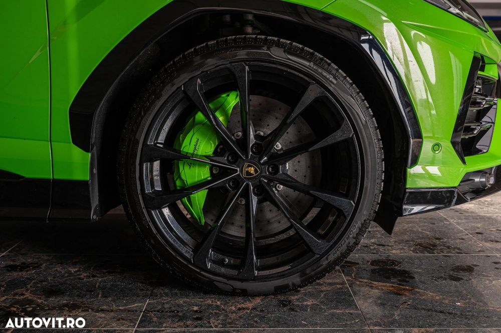 Lamborghini URUS - 9