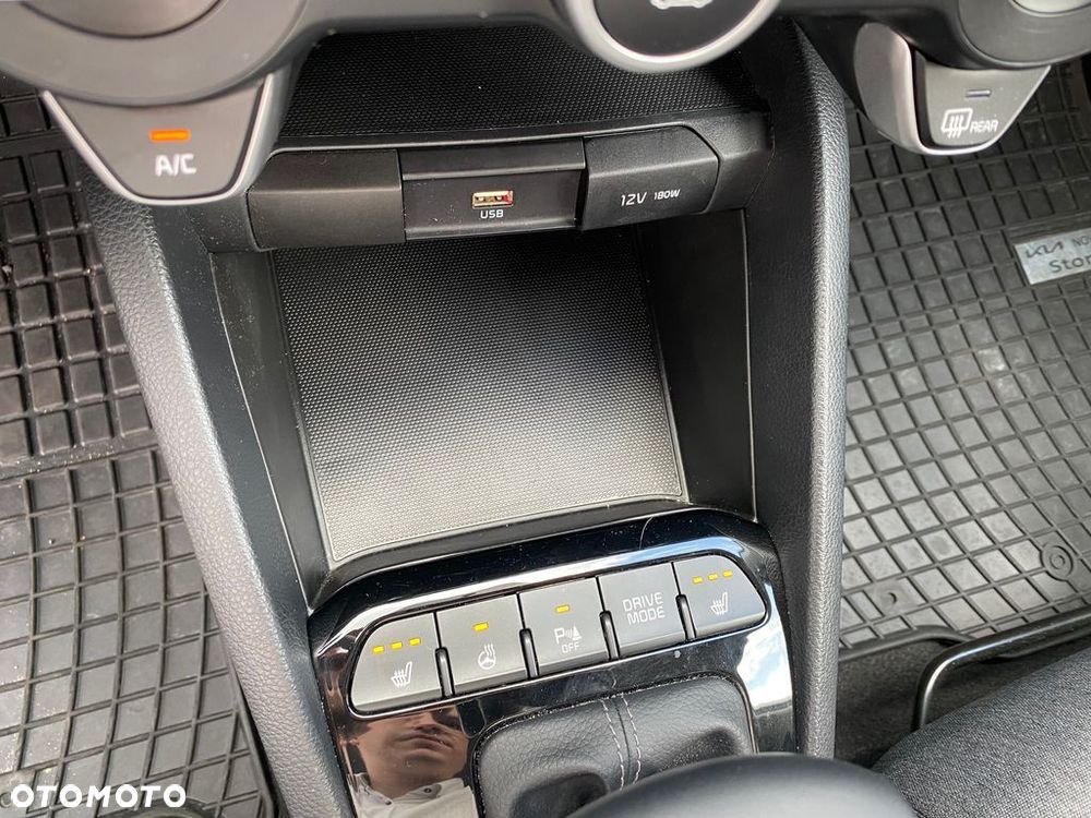 Kia Stonic 1.0 T-GDI M DCT - 12