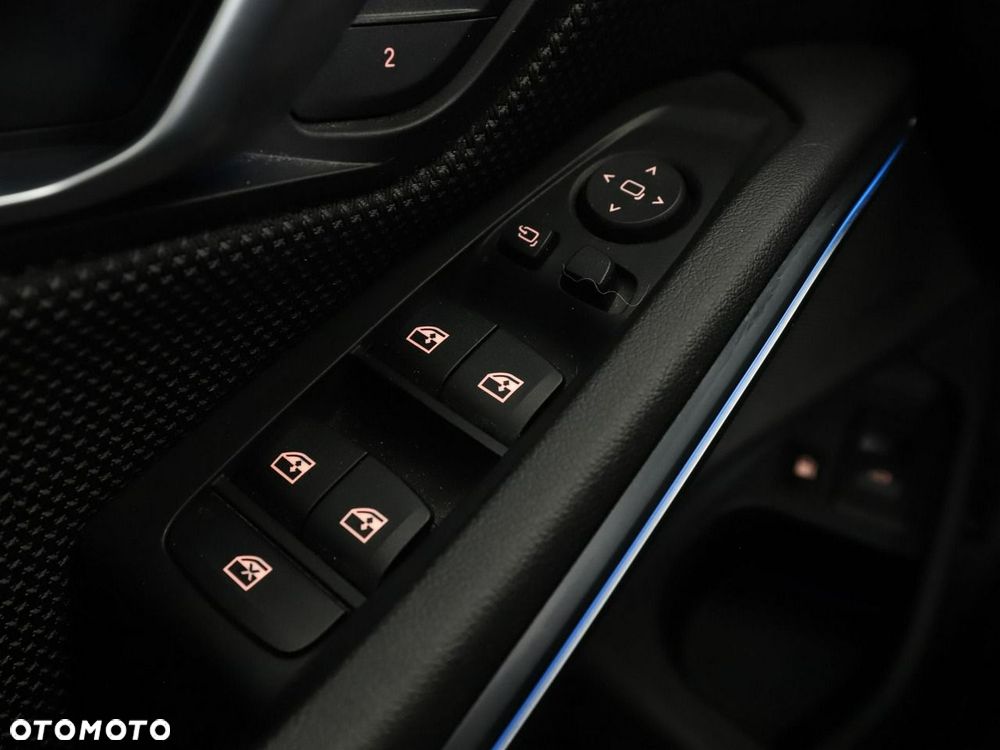 BMW Seria 3 - 36