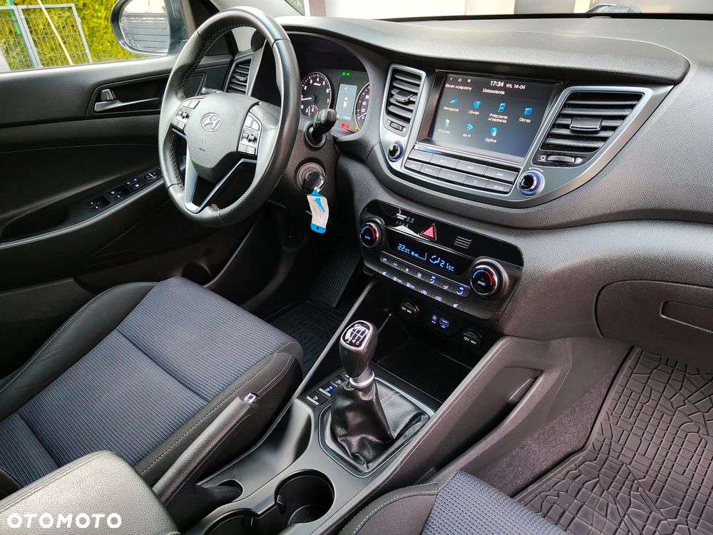 Hyundai Tucson 1.6 GDi 2WD Select - 28