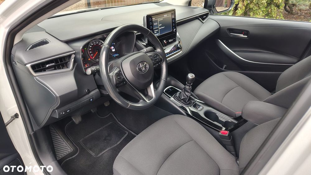 Toyota Corolla - 21