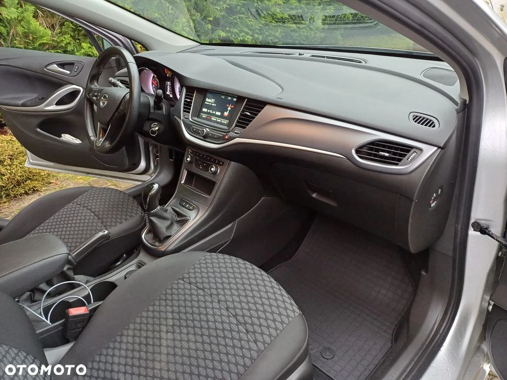 Opel Astra 1.6 CDTI Elite - 14