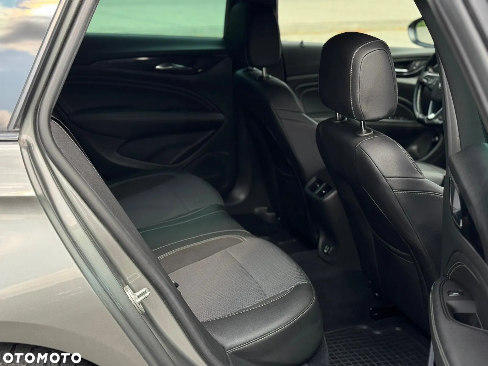 Opel Insignia 2.0 CDTI Innovation S&S - 16