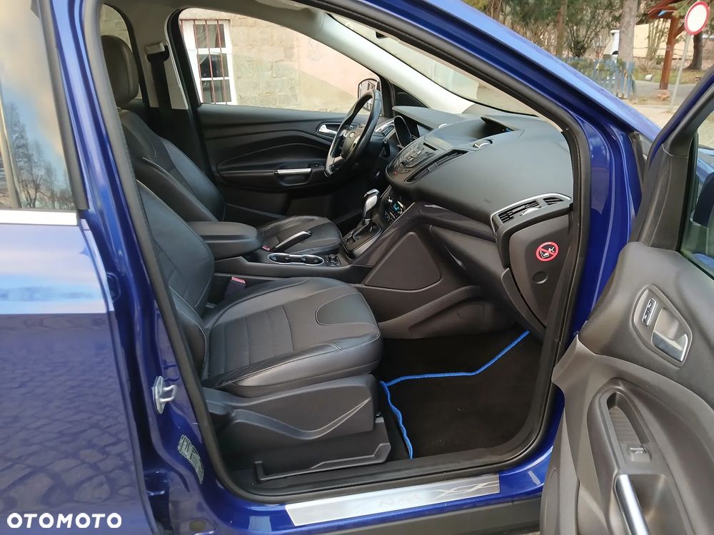 Ford Kuga 2.0 TDCi 4x4 Titanium - 23