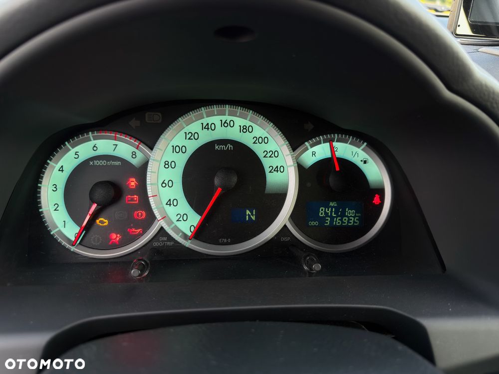 Toyota Corolla Verso 1.8 Premium + 7os MM - 15