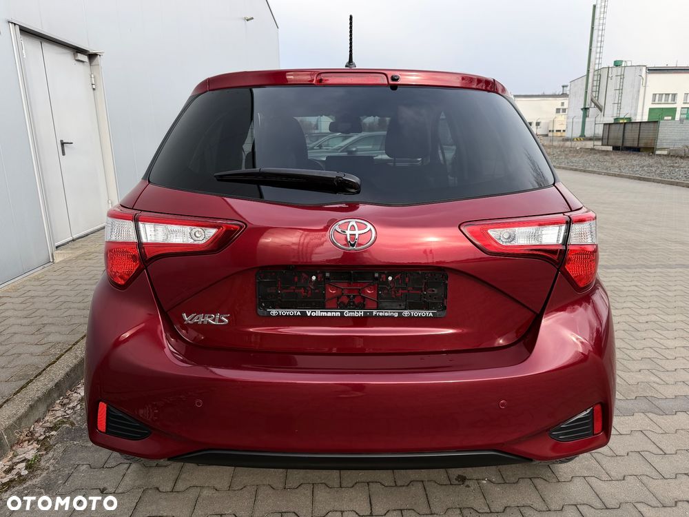 Toyota Yaris 1.5 Premium - 9