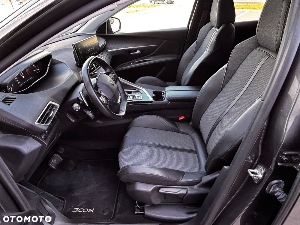 Peugeot 3008 BlueHDi 130 Stop & Start EAT8 Allure Business-Paket - 24