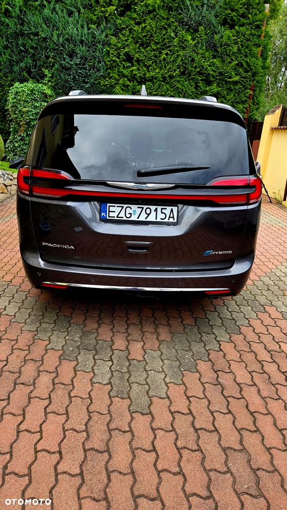 Chrysler Pacifica - 13