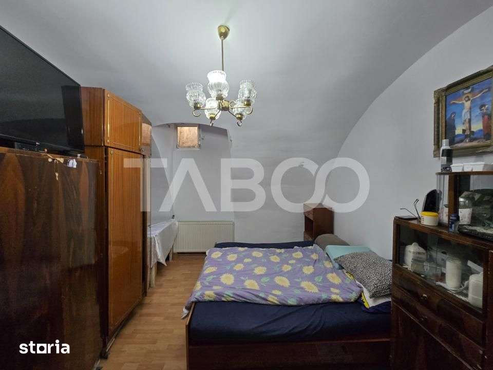 Garsoniera de vanzare decomandata 29 mpu zona Centrul Istoric Sibiu — fotografia 3