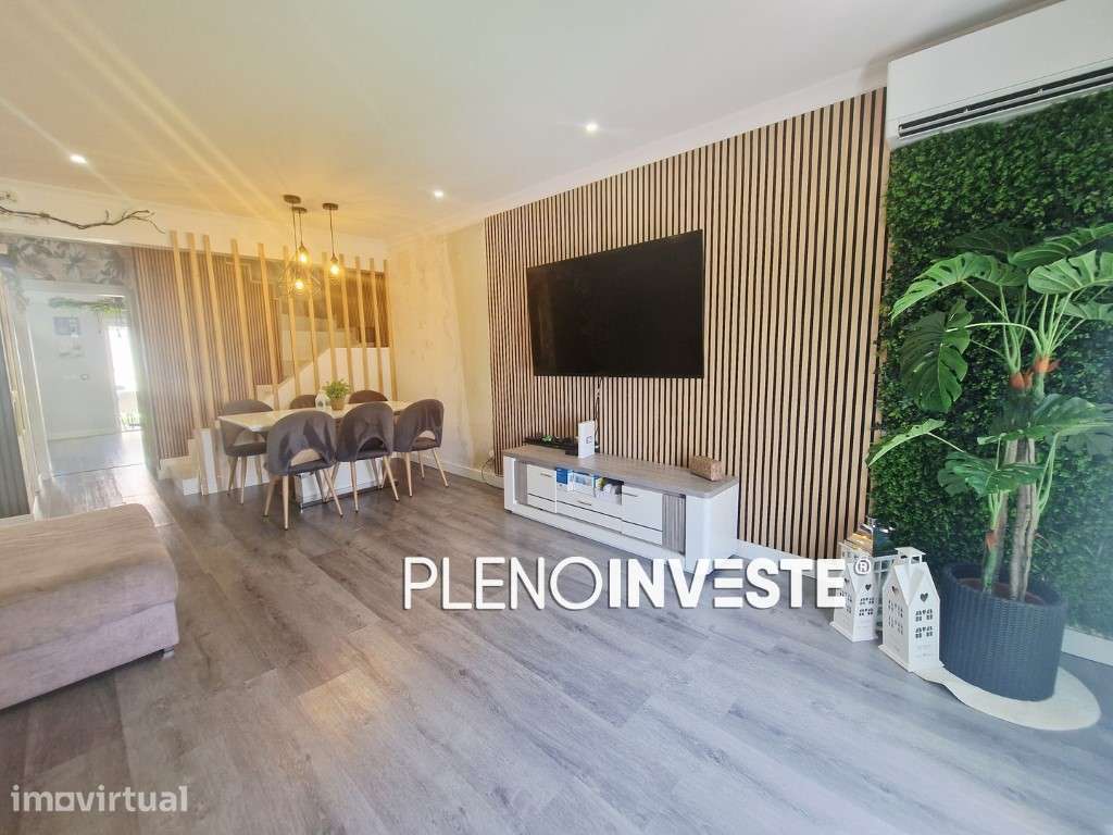 Moradia T3 com sótão aproveitado na Quinta do Conde - Grande imagem: 5/32