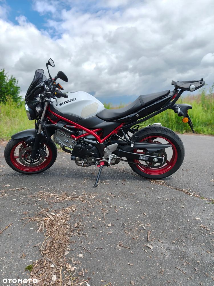 Suzuki SV - 9