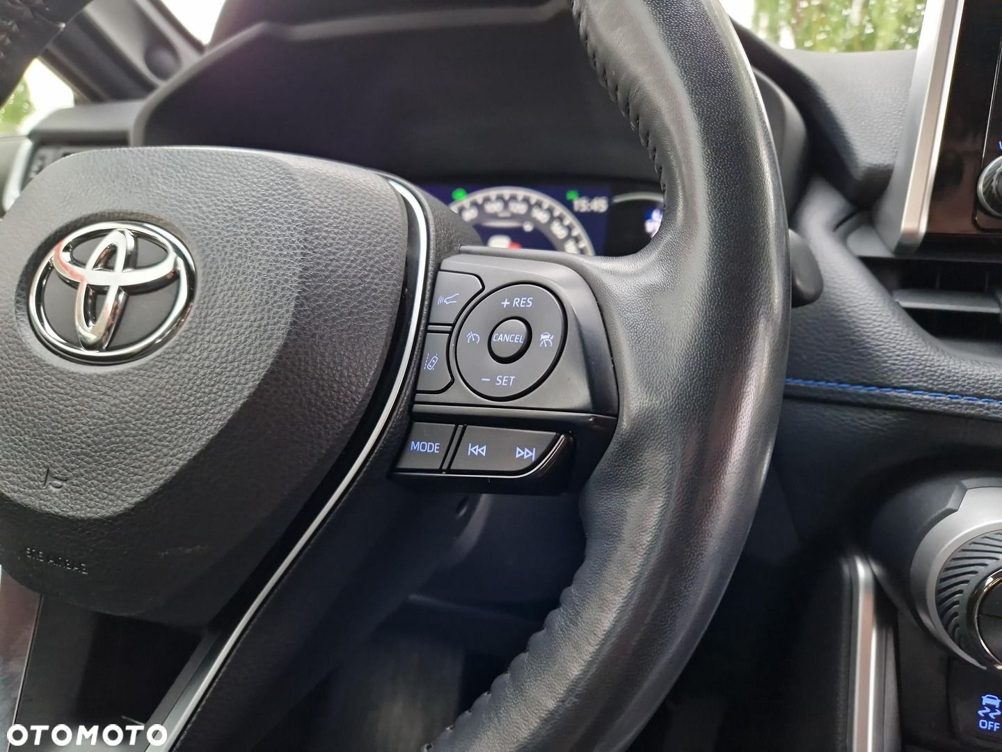 Toyota RAV4 - 24