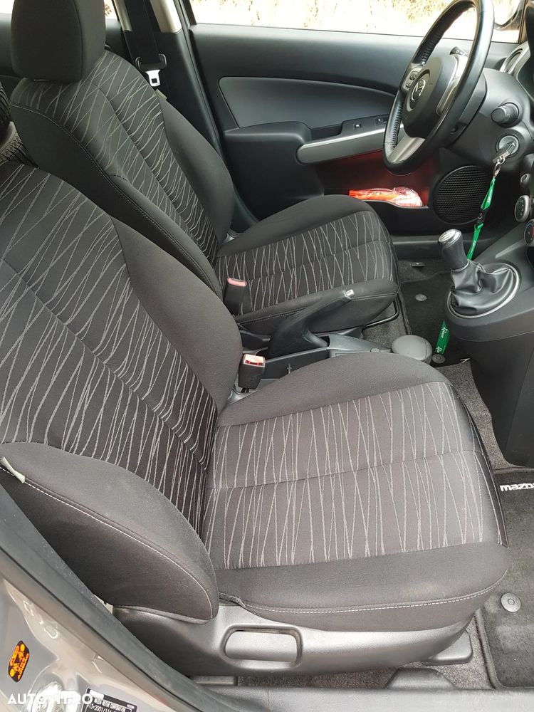 Mazda 2 1.3i TE - 17
