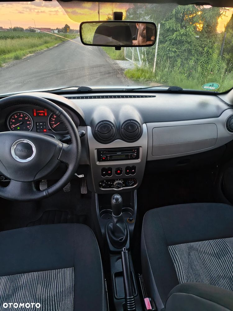 Dacia Sandero 1.2 16V Laureate - 16
