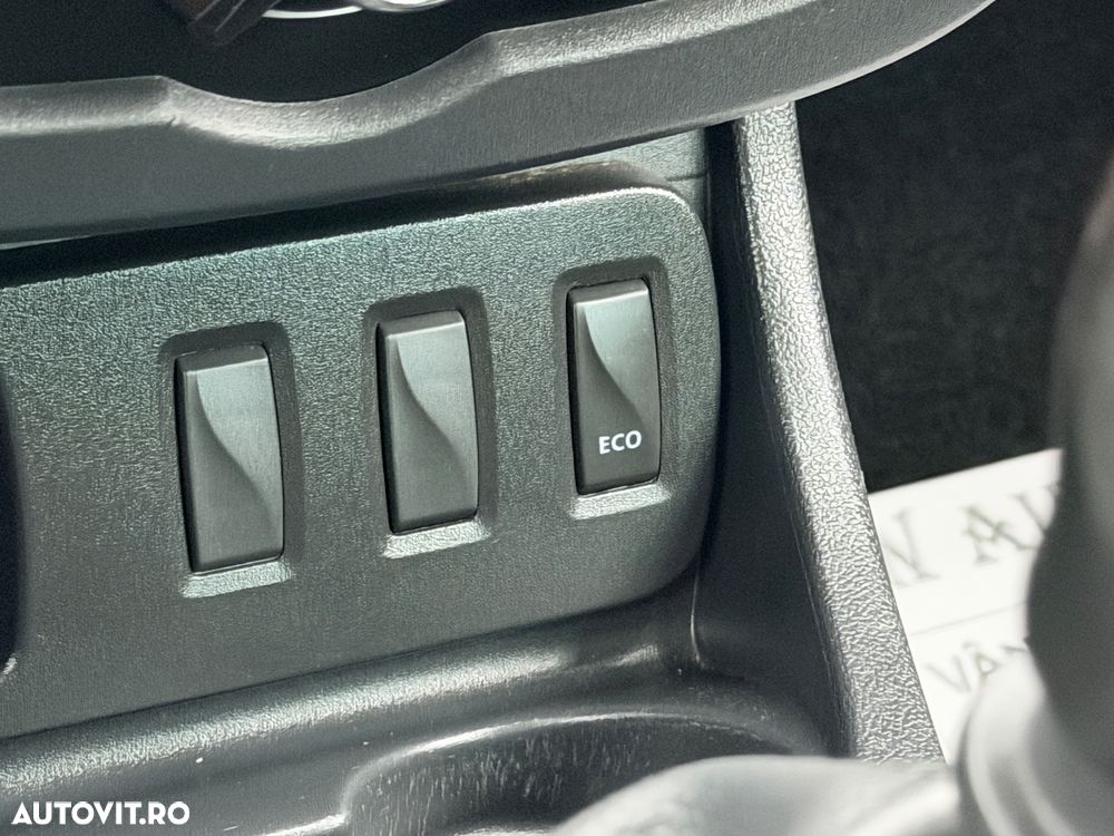 Dacia Duster 1.2 TCe 4x2 Laureate - 16