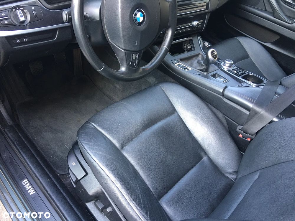 BMW Seria 5 520d - 13