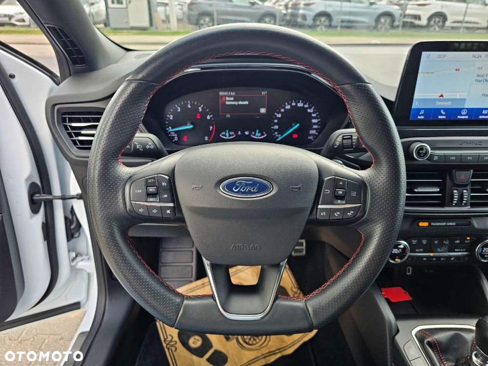 Ford Focus - 21