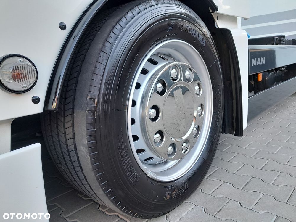 MAN TGX 24.470 EURO 6D 2020r BDF 6x2 RETARDER / KLIMATYZACJA POSTOJOWA - 15