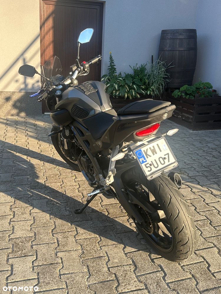 Yamaha MT - 5
