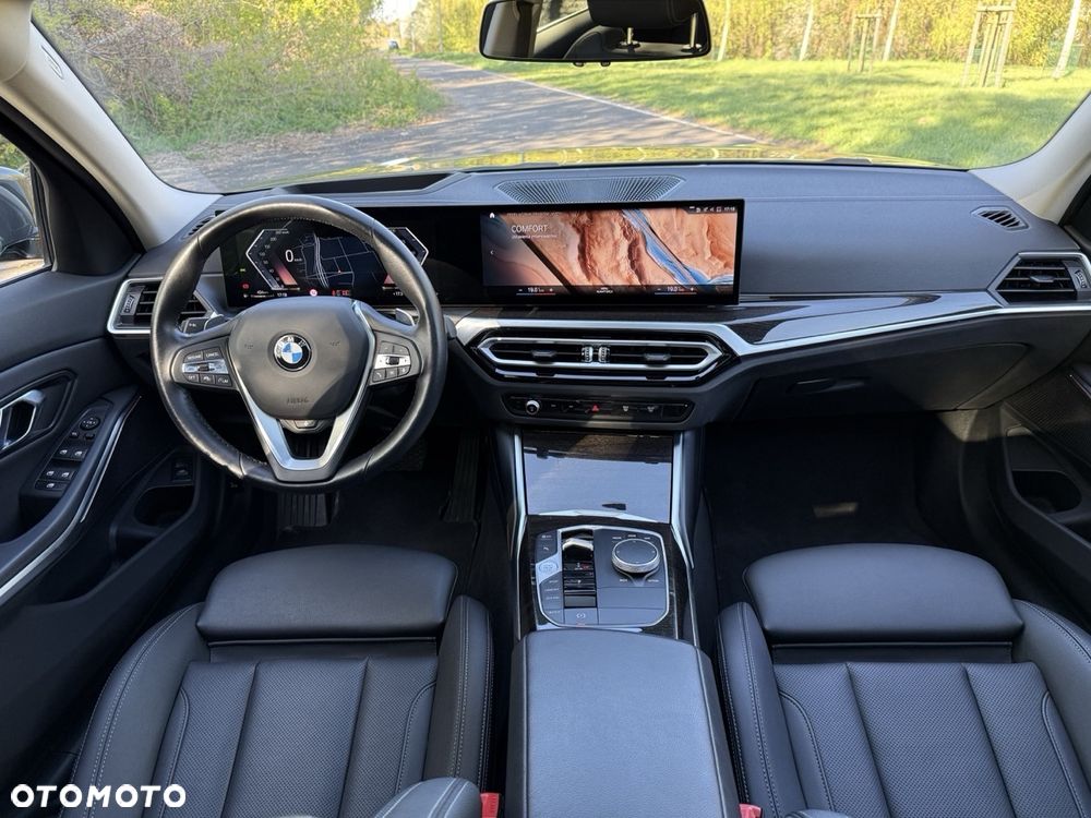 BMW Seria 3 320d xDrive - 10