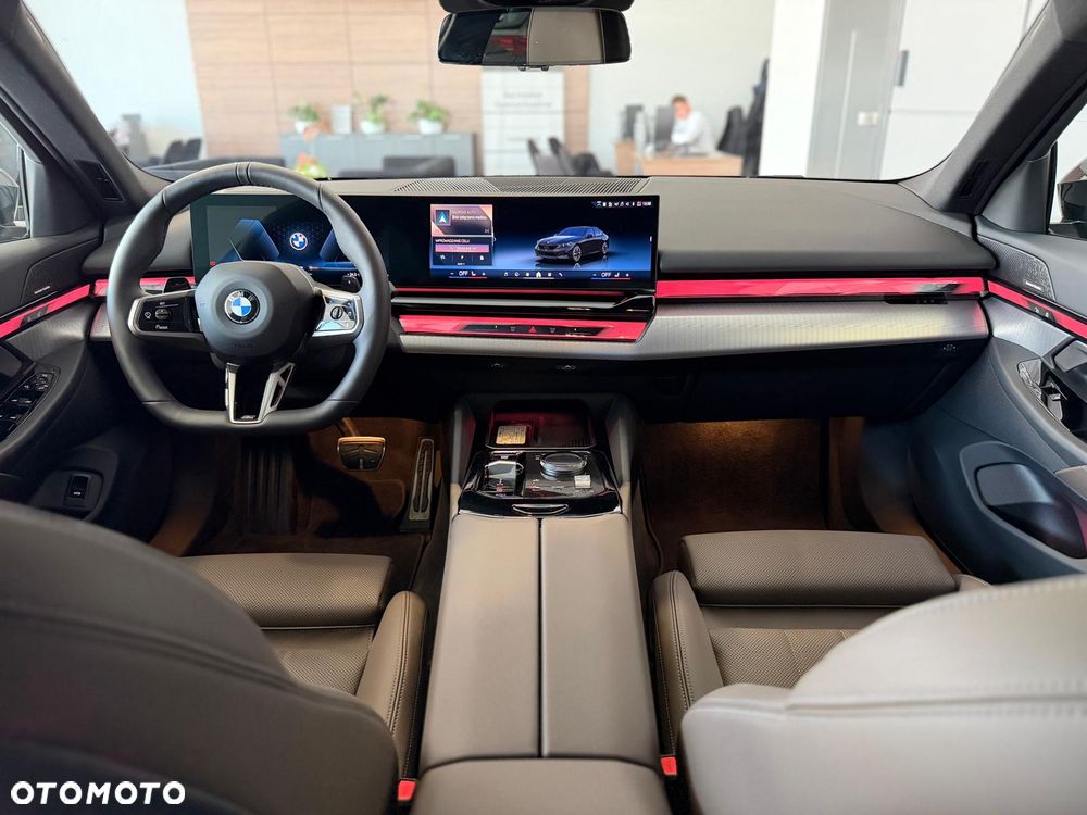 BMW Seria 5 520d xDrive mHEV M Sport - 14