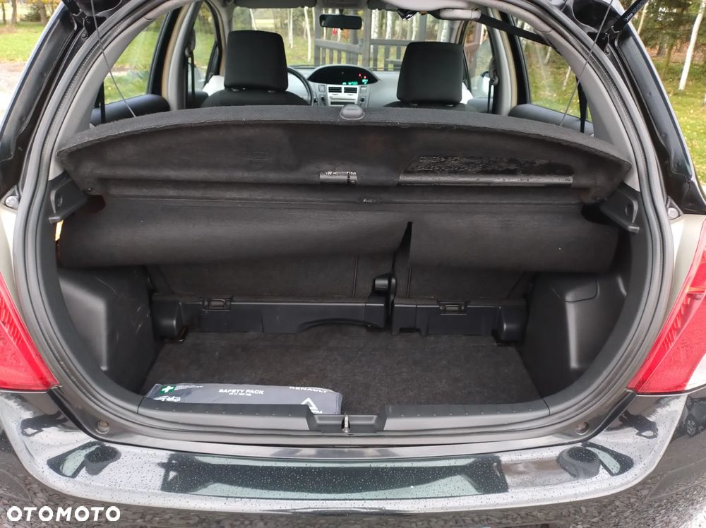 Toyota Yaris 1.33 Active - 25