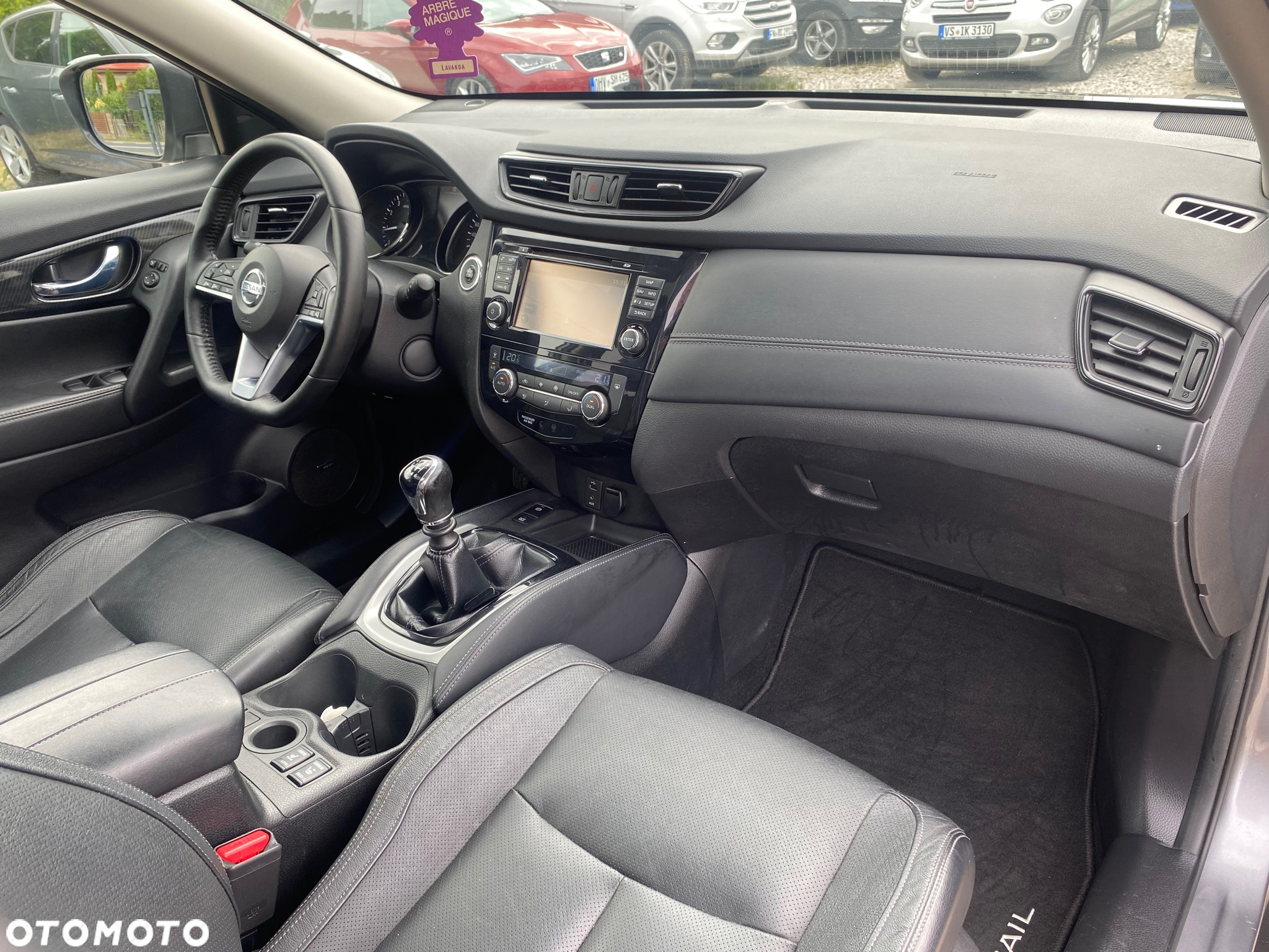 Nissan X-Trail 1.6 DIG-T Tekna 2WD - 26