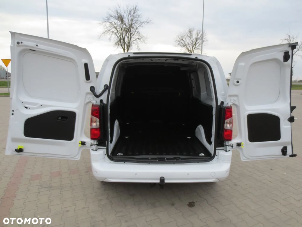 Peugeot PARTNER LONG ORYGINAŁ LAKIER i NISKI PRZEBIEG SALON PL. - 26