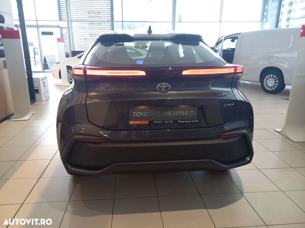 Toyota C-HR - 6