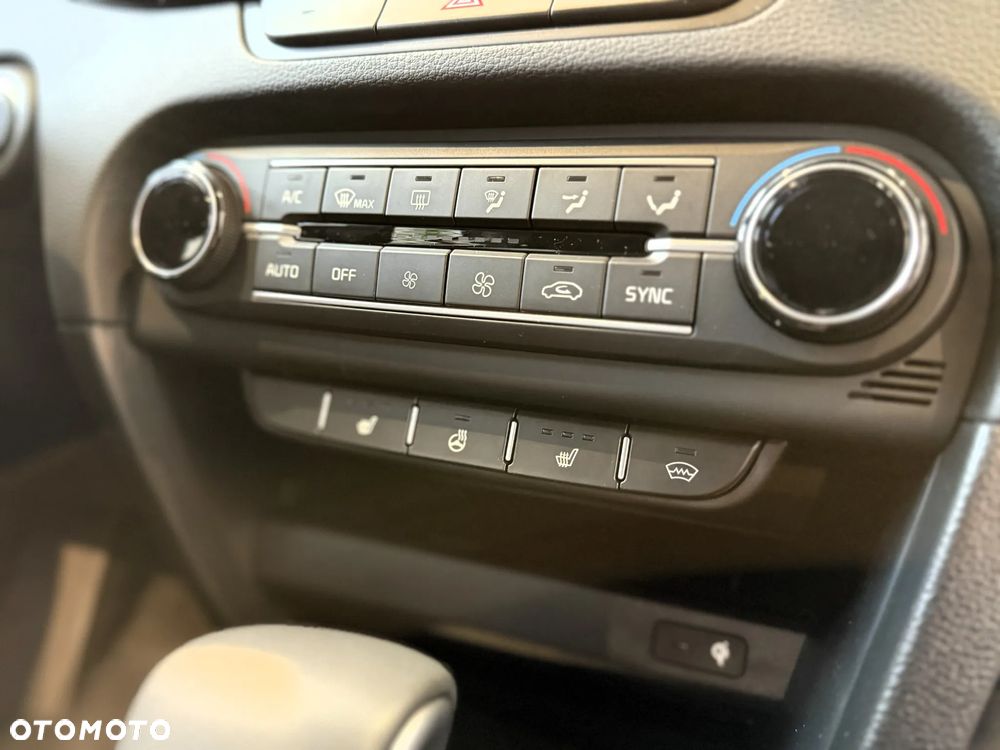 Kia XCeed 1.6 T-GDI Business Line DCT - 17