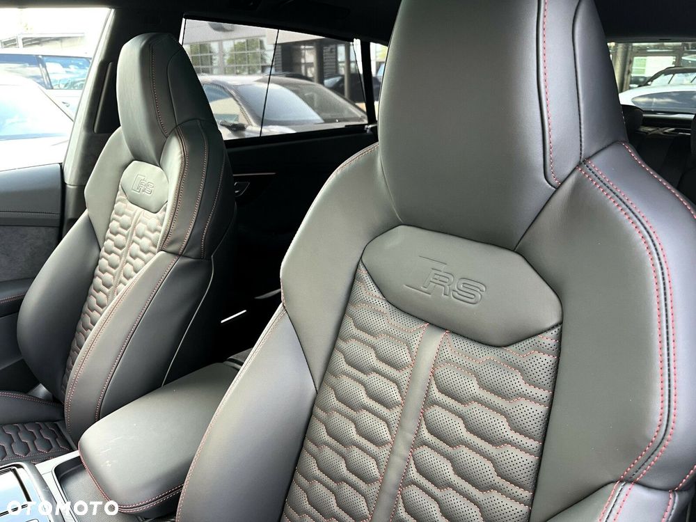 Audi RS Q8 - 16